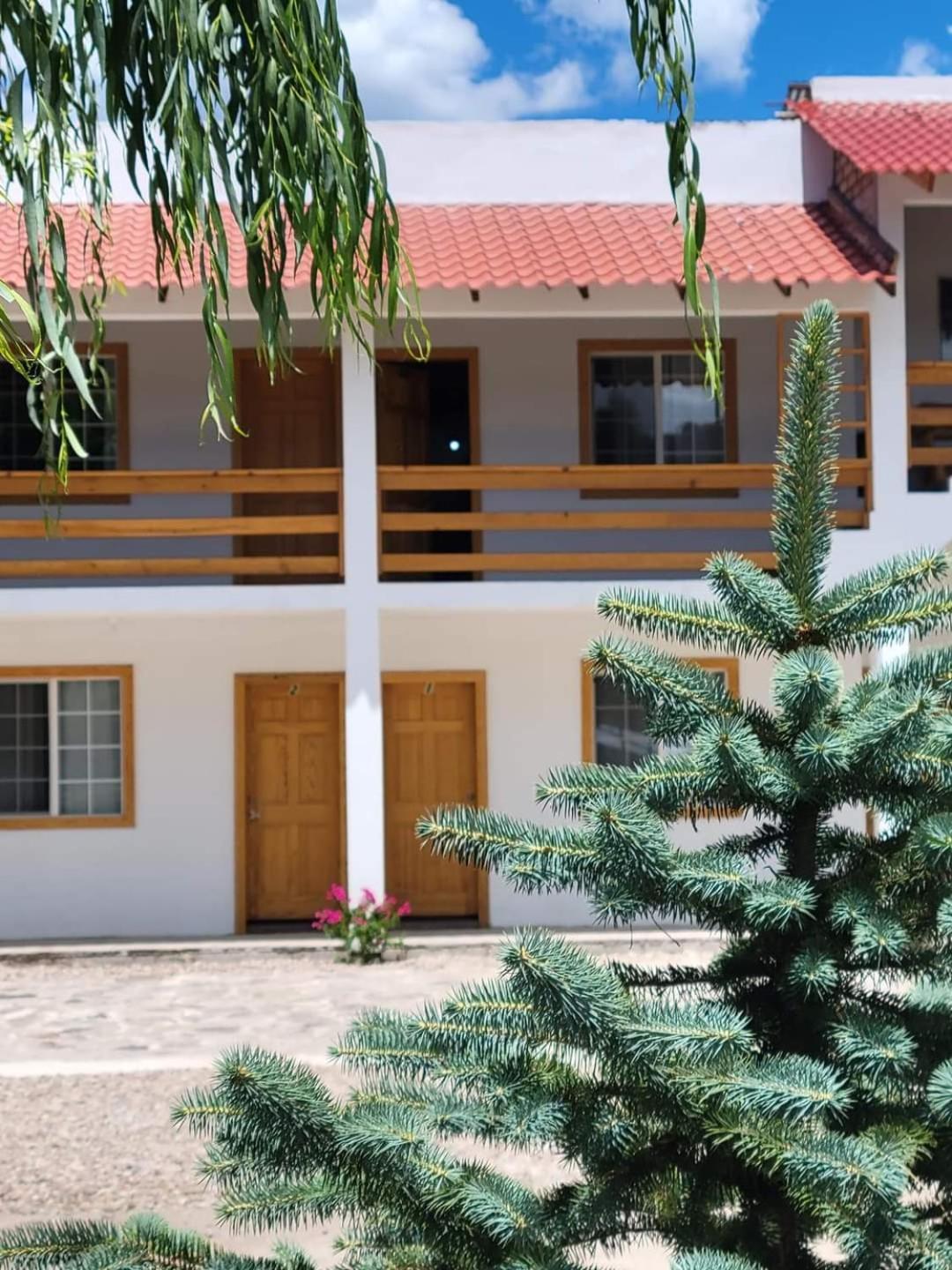 Hotel Meson Del Bosque Creel Esterno foto
